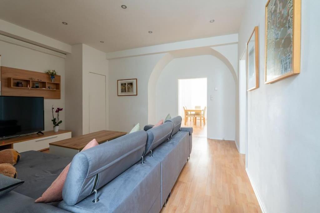 Spacious Belvedere Wien